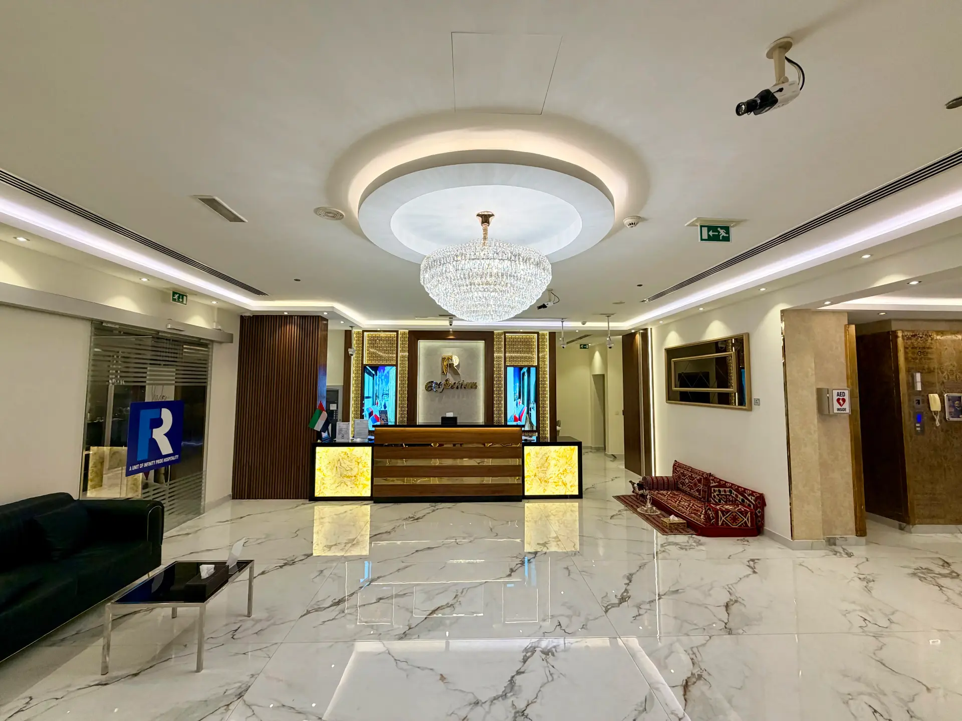 Reflections Hotel Exterior