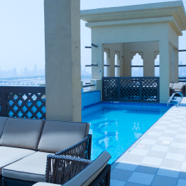 ROOFTOP SWIMMING POOL